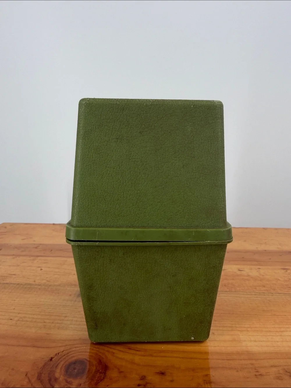 Vintage 70s Dinner Is Served Recipe Card Collection Green Box 118 Cards Complete